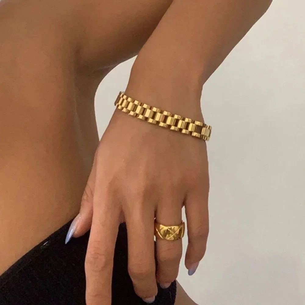 NEW 18K GOLD LUXURY BANGLE HIPHOP BRACELET, NICE BRACELET, CUTE BRACELET - Picture 1 of 6